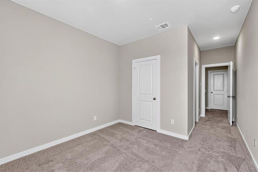 Spacious, unfurnished interior of a new home in Solterra Texas, Mesquite (Image 29). Spacious, unfurnished interior of a new home in Solterra Texas, Mesquite (Image 29).