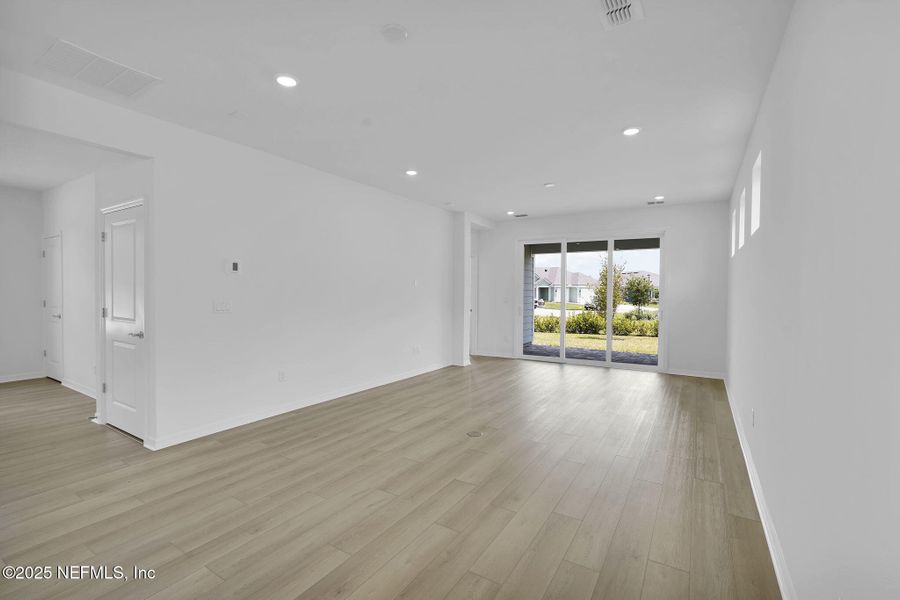 Spacious, unfurnished interior of a new home in Summer Bay at Grand Oaks, St. Augustine (Image 22).