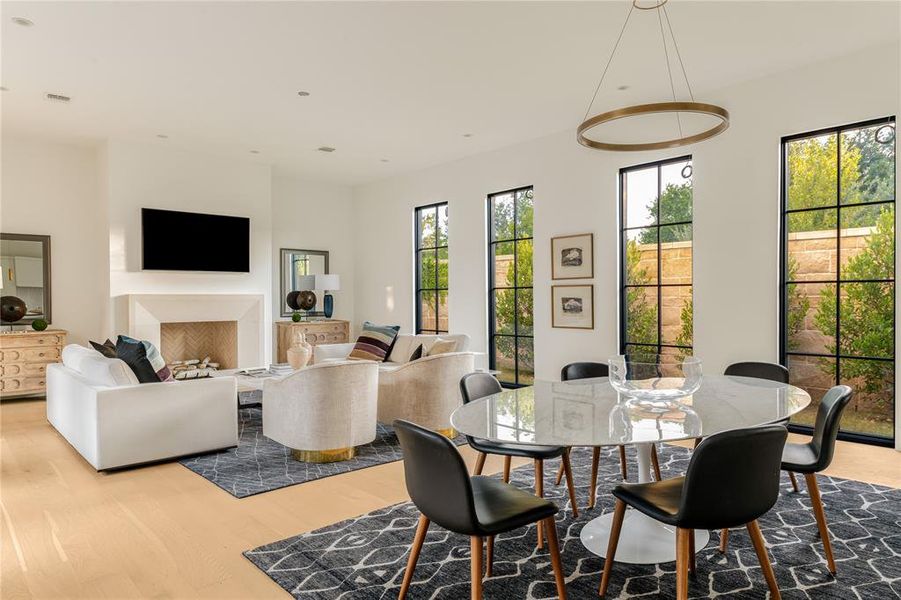 Furnished interior view inside a new home in , Dallas (Image 23).