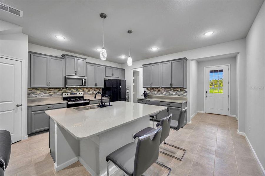 Furnished interior view inside a new home in , Lutz (Image 8).