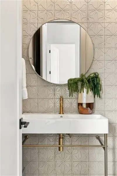 Close-up of interior finishes inside a home in , Atlanta (Image 76).