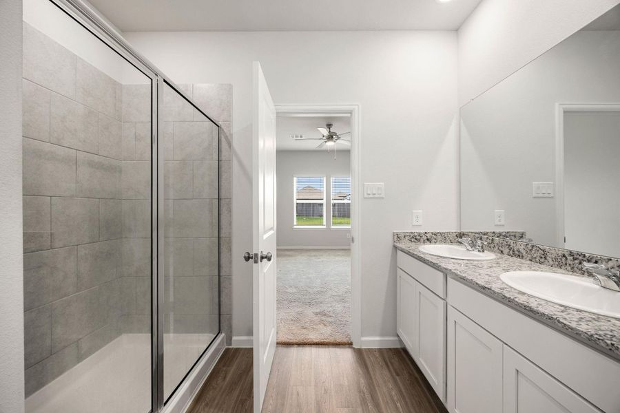 Furnished interior view inside a new home in Granger Pines, Conroe (Image 12).