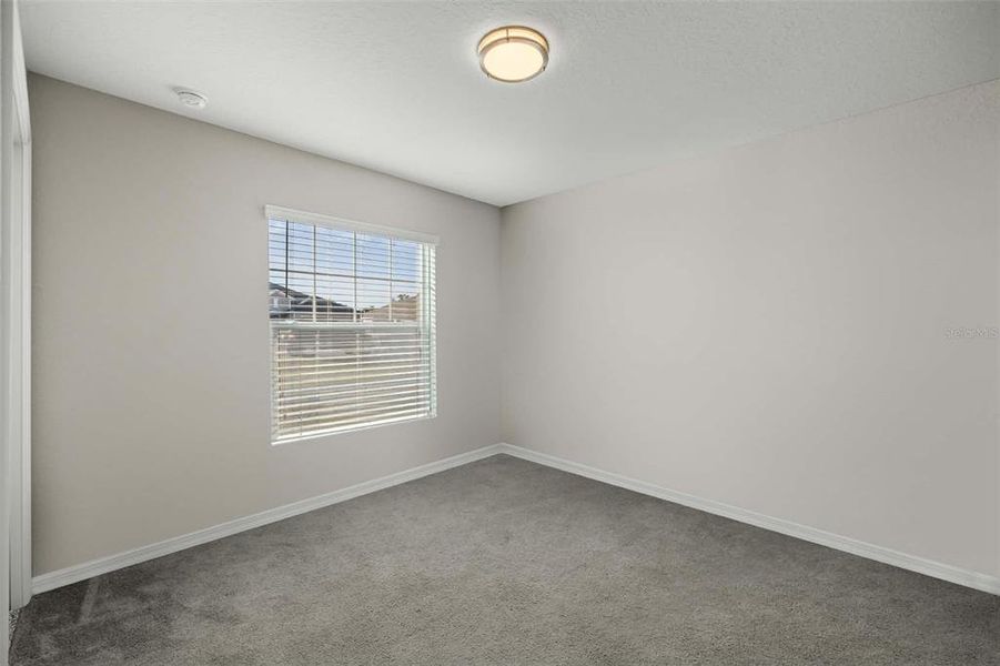 Spacious, unfurnished interior of a new home in , Ocala (Image 24).