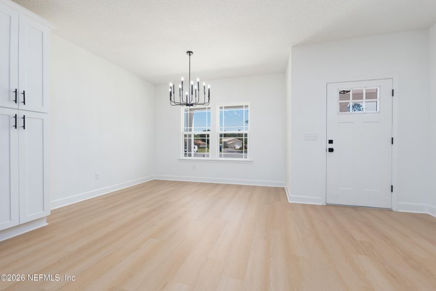Spacious, unfurnished interior of a new home in , Palatka (Image 22).