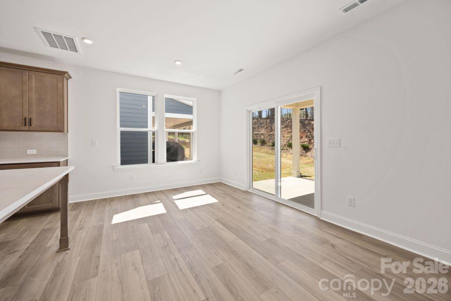 Spacious, unfurnished interior of a new home in Farms at Bellingham, Mooresville (Image 17).