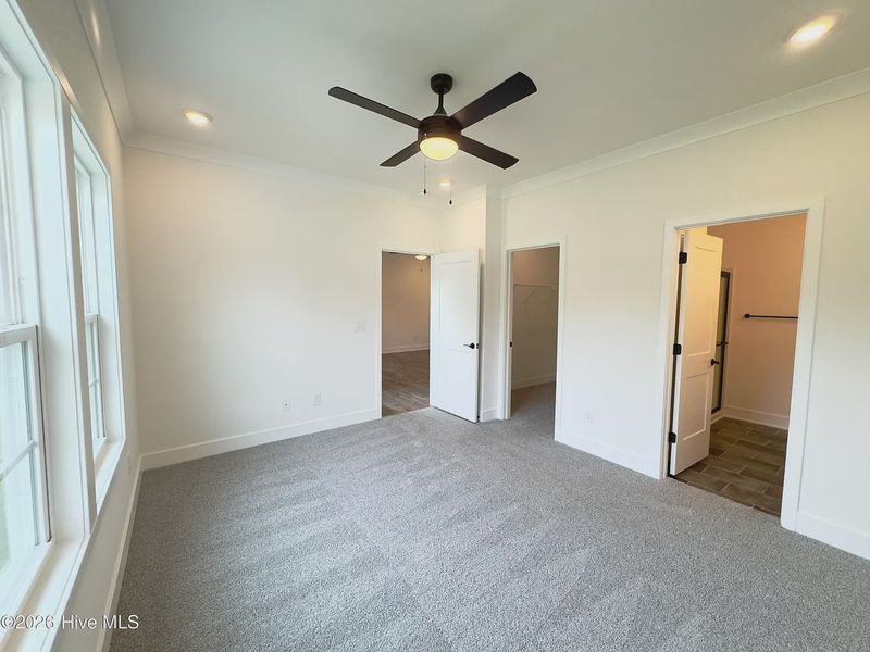 Spacious, unfurnished interior of a new home in Autumn Trail, Bolivia (Image 23).