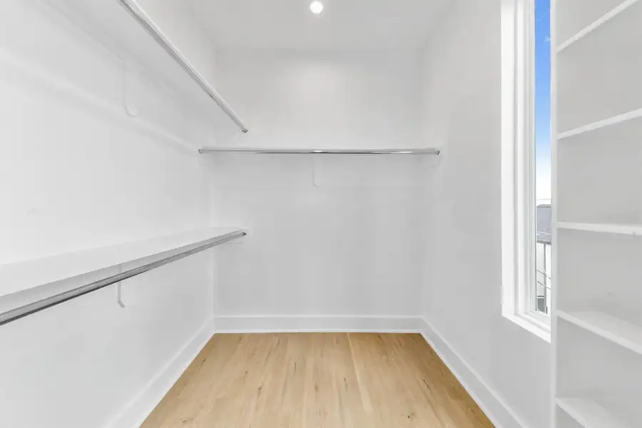 Image 9 of a home in .