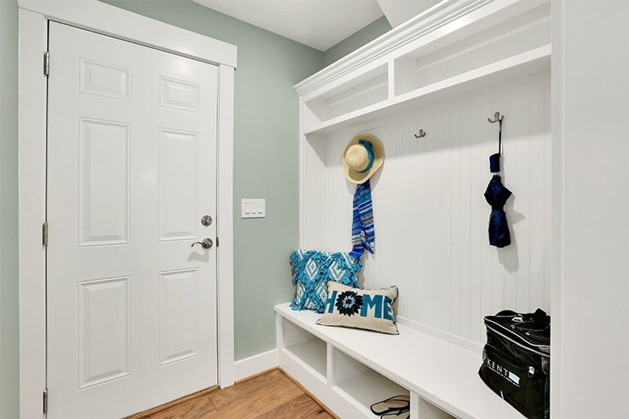 Cooper's Bay, Coat & Cubby