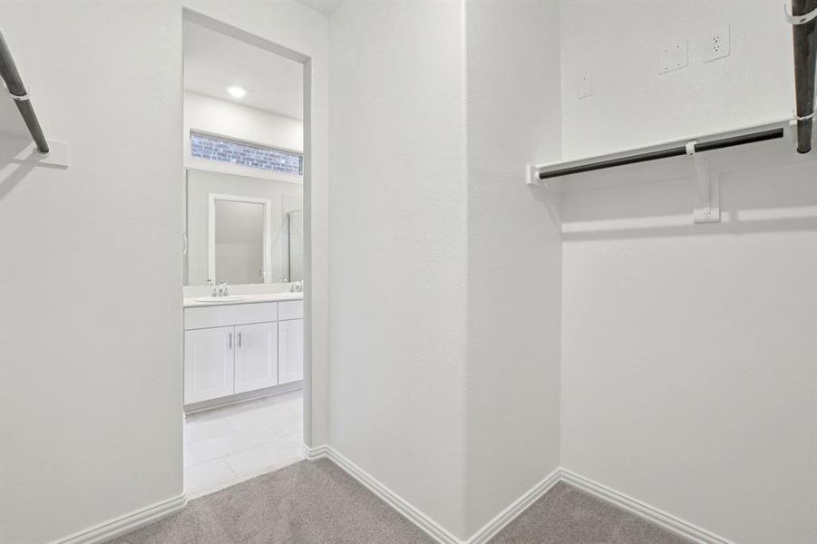 Spacious, unfurnished interior of a new home in Eastridge - Spring Series, McKinney (Image 25).