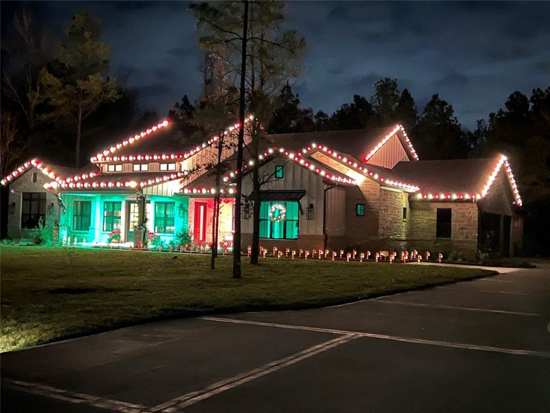 The home is equipped with a fully installed Christmas lighting package.