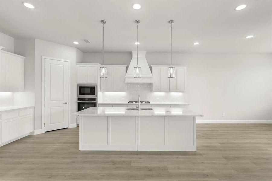 13. 2009 Morris - Kitchen