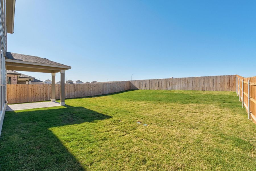 Exterior details and patio area of a home in Salerno - Heritage Collection, Round Rock (Image 22).