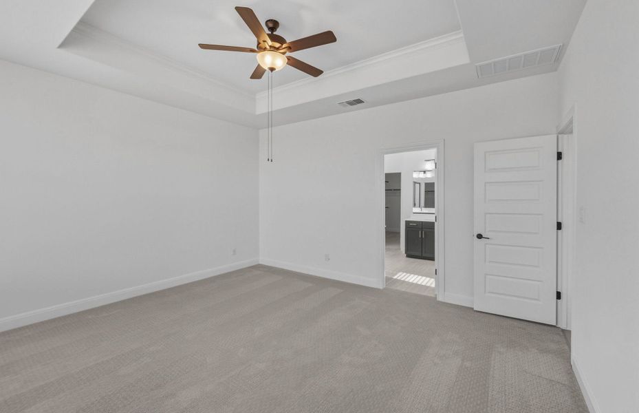 Spacious, unfurnished interior of a new home in Santa Rita Ranch, Liberty Hill (Image 14).
