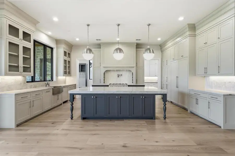 Furnished interior view inside a new home in , Bartonville (Image 4).