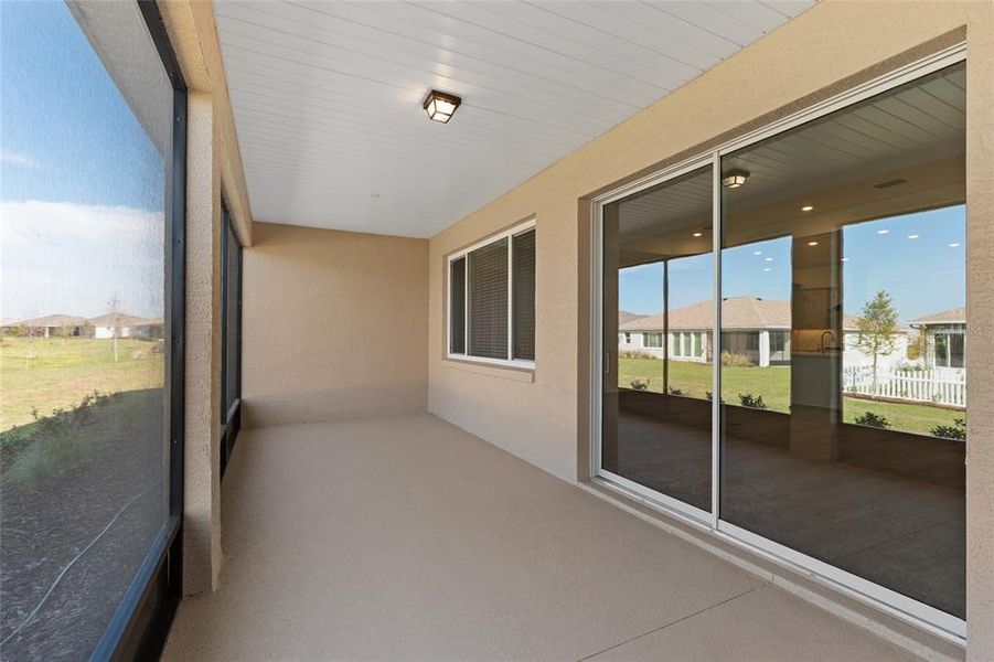 Exterior details and patio area of a home in , Ocala (Image 29).