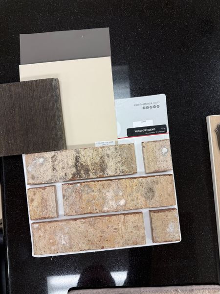 Sample of building materials used in homes in Stoneview, Glen Rose (Image 29).