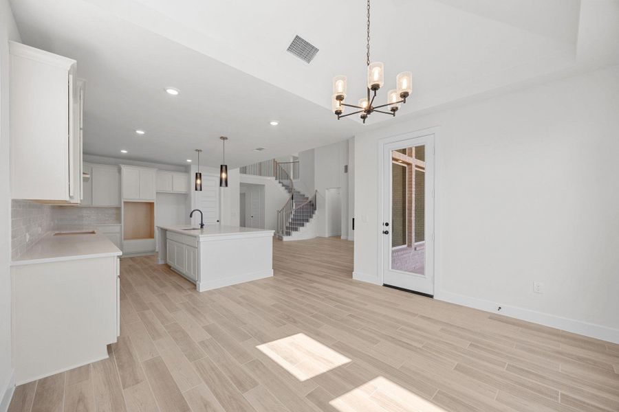 Spacious, unfurnished interior of a new home in Nolina, Georgetown (Image 24).