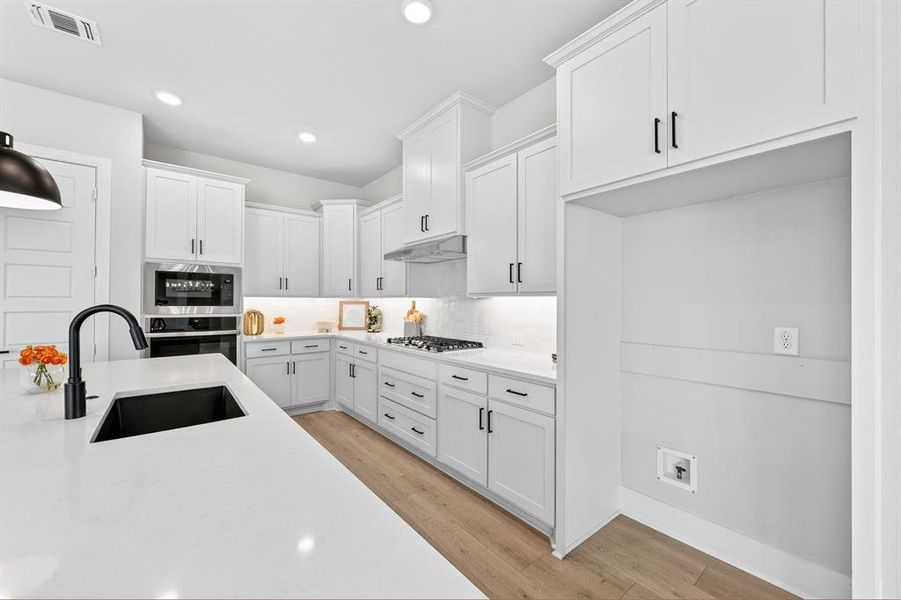 Furnished interior view inside a new home in Elements at Viridian - Signature Series, Arlington (Image 17).