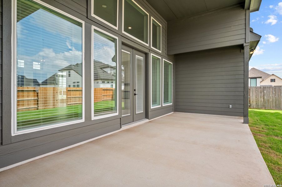 Exterior details and patio area of a home in Mesa Western, Cibolo (Image 19).