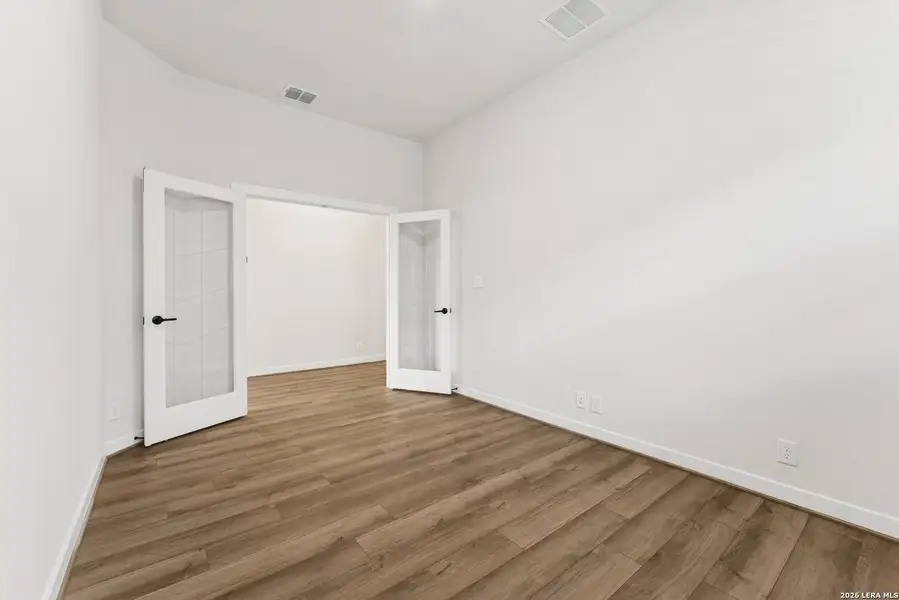 Spacious, unfurnished interior of a new home in , New Braunfels (Image 4).