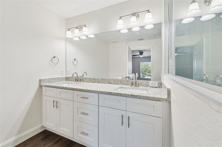 Furnished interior view inside a new home in , Lakeland (Image 14).