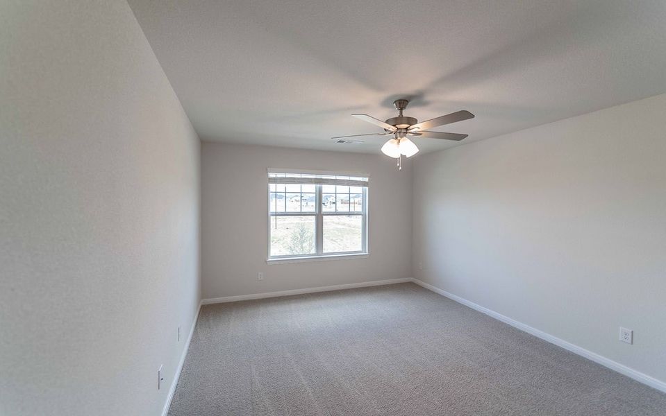 Spacious, unfurnished interior of a new home in Solterra, Mesquite (Image 14).