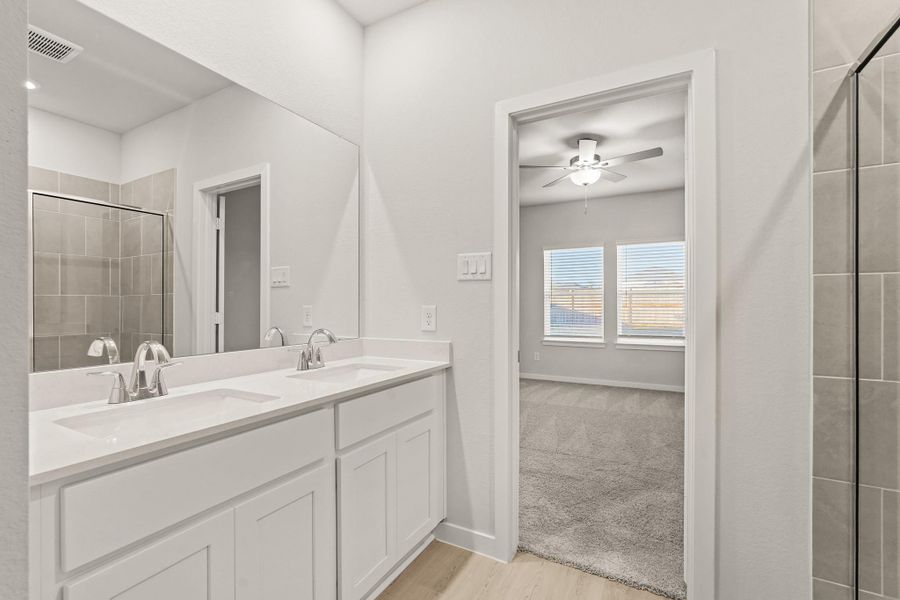 Furnished interior view inside a new home in Magnolia Springs, Montgomery (Image 6).