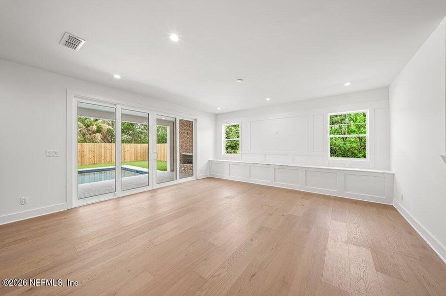 Spacious, unfurnished interior of a new home in , Atlantic Beach (Image 22).