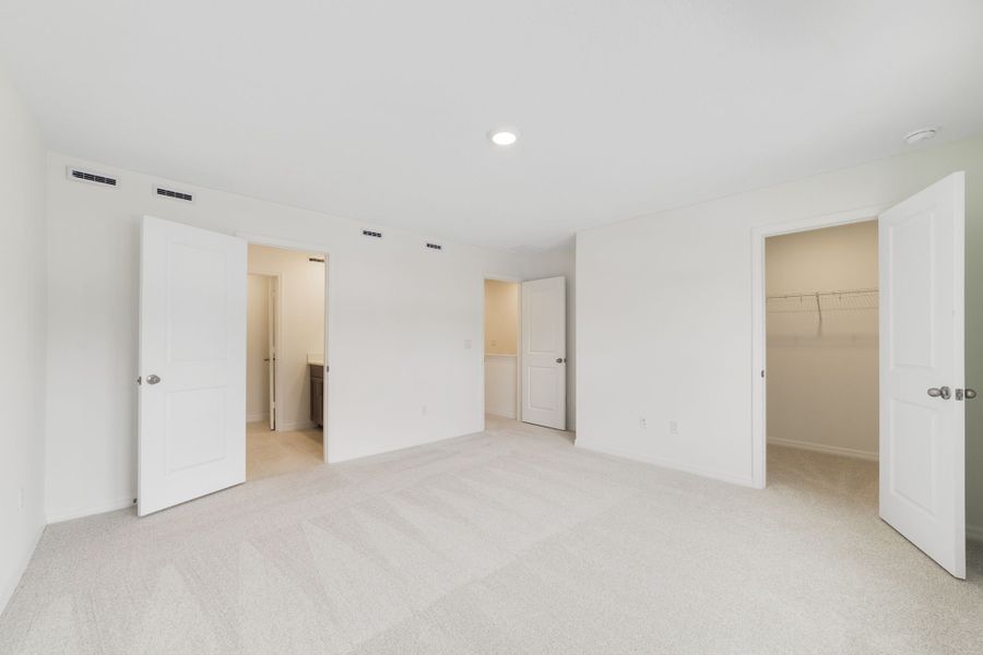 Spacious, unfurnished interior of a new home in Towns at Greenleaf, Oviedo (Image 23). Spacious, unfurnished interior of a new home in Towns at Greenleaf, Oviedo (Image 23).