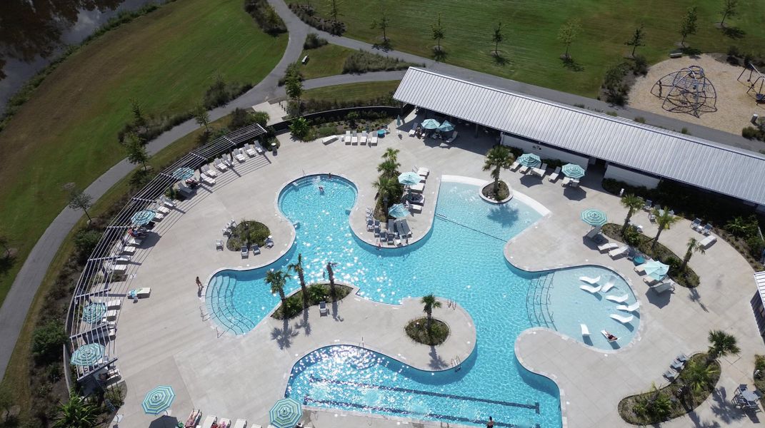 Community amenities in , Summerville (Image 44).