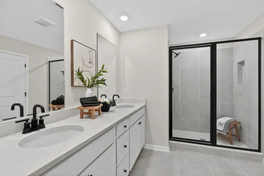 Furnished interior view inside a new home in Dreycott, Lawrenceville (Image 6).