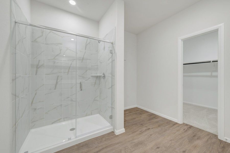 Owner's Bathroom Owner's Bathroom