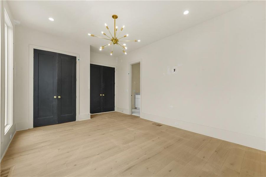 Spacious, unfurnished interior of a new home in , Atlanta (Image 32).