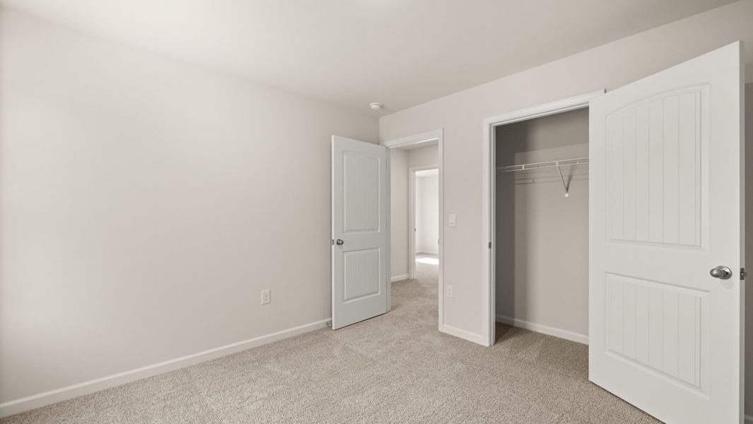 Representative unfurnished interior of a home built from the Robie by D.R. Horton in Oconee Overlook, Gainesville (Image 31). Representative unfurnished interior of a home built from the Robie by D.R. Horton in Oconee Overlook, Gainesville (Image 31).