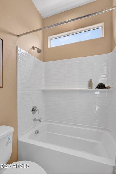 38-web-or-mls-339965 Dutchman Dr