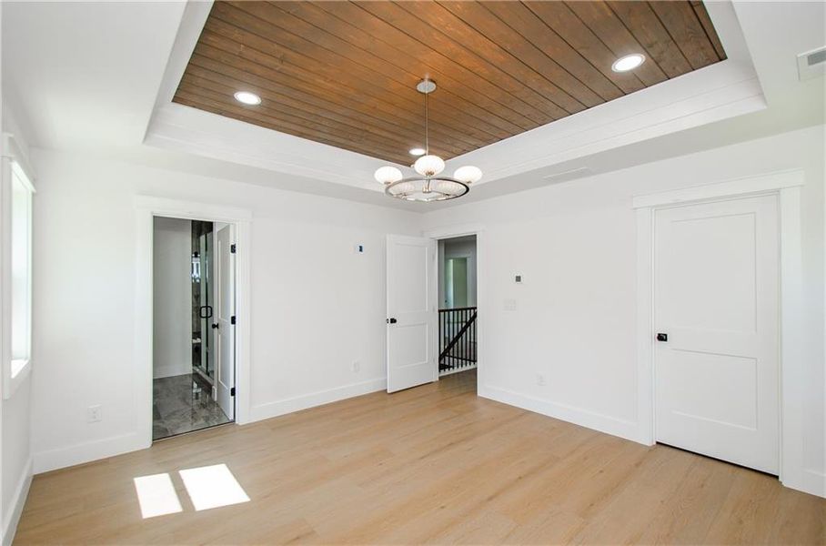 Spacious, unfurnished interior of a new home in , Gainesville (Image 17).