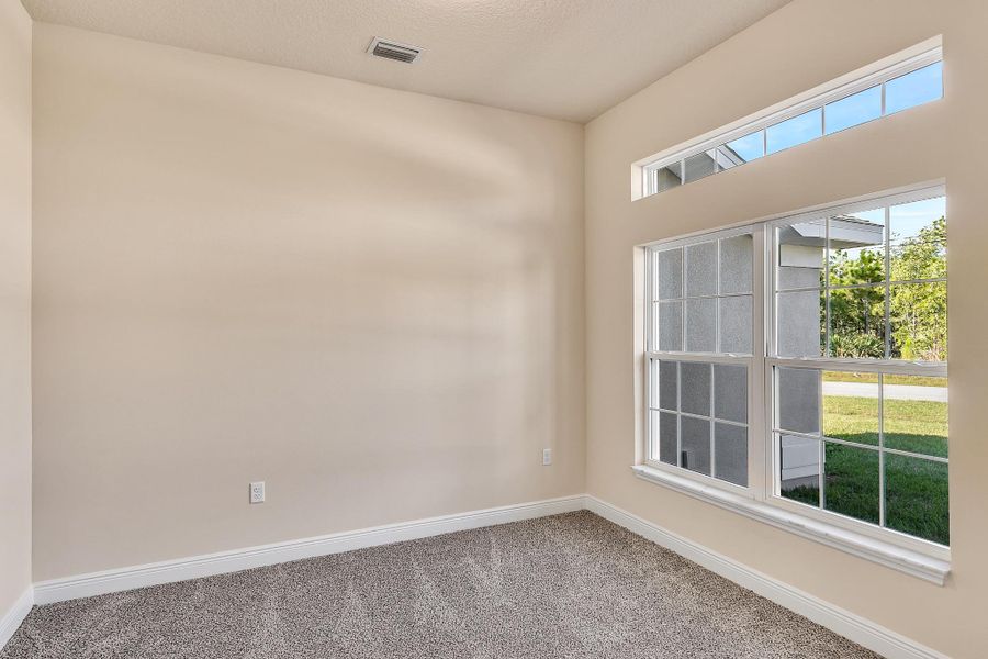 Spacious, unfurnished interior of a new home in Spring Hill, Spring Hill (Image 11).