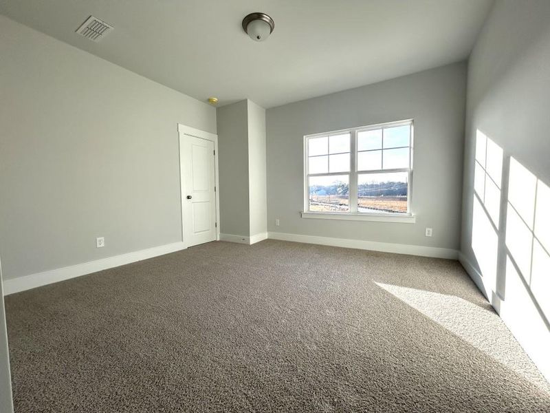 Spacious, unfurnished interior of a new home in Red Bird Manor, Jefferson (Image 24). Spacious, unfurnished interior of a new home in Red Bird Manor, Jefferson (Image 24).