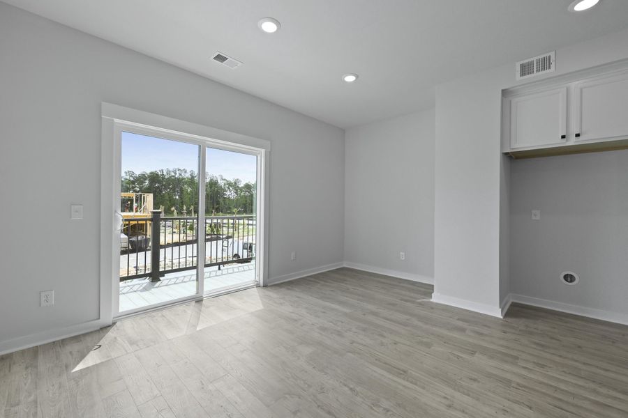 Spacious, unfurnished interior of a new home in Nexton, Summerville (Image 54).