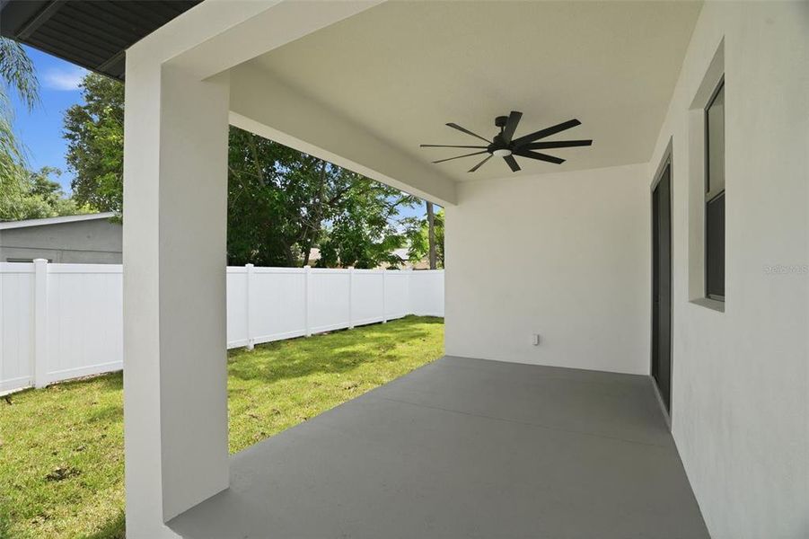 Exterior details and patio area of a home in , Tampa (Image 3).