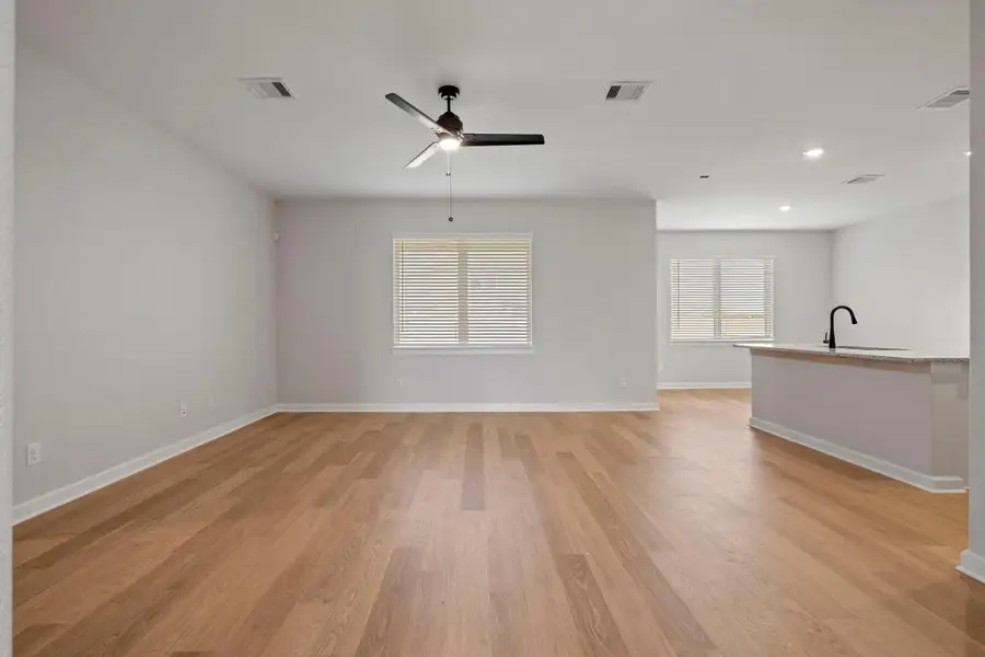 Spacious, unfurnished interior of a new home in Lago Mar, Texas City (Image 12). Spacious, unfurnished interior of a new home in Lago Mar, Texas City (Image 12).