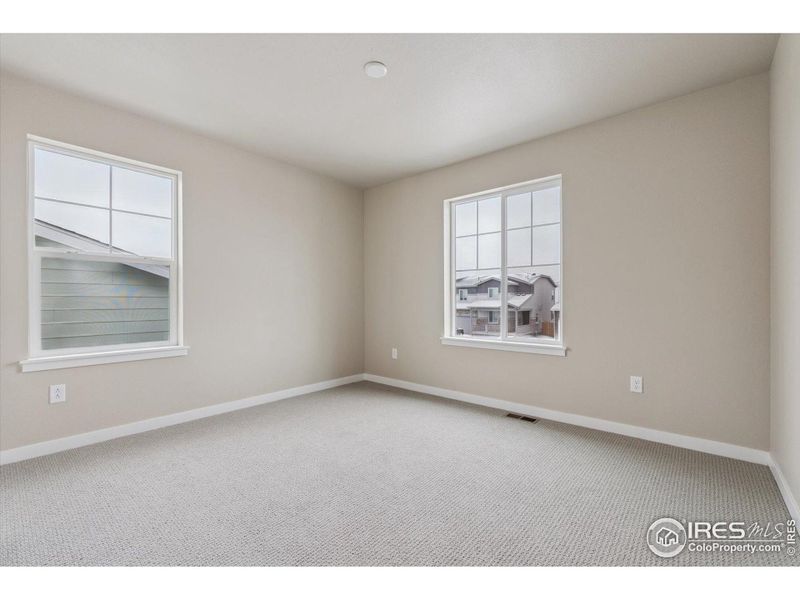 Spacious, unfurnished interior of a new home in The Overlook at Johnstown Farms, Johnstown (Image 28).