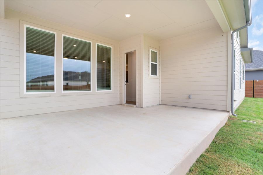 REPRESENTATIVE OF FLOOR PLAN ONLY
