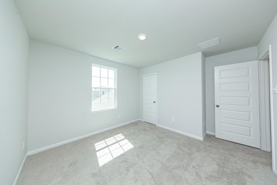 Spacious, unfurnished interior of a new home in Cliffstone Hills, Conroe (Image 12). Spacious, unfurnished interior of a new home in Cliffstone Hills, Conroe (Image 12).