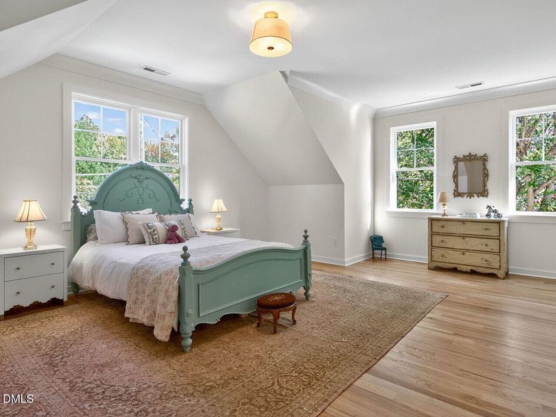 037-1280x960-photo 037-1280x960-photo