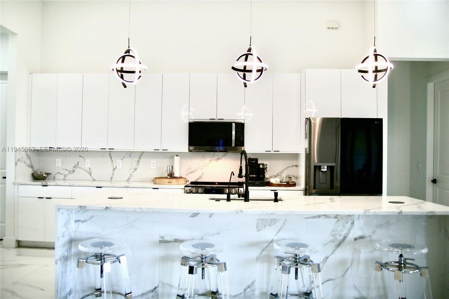 Furnished interior view inside a new home in , Cape Coral (Image 11).