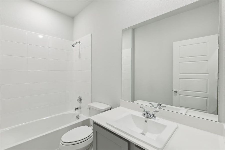 Furnished interior view inside a new home in Stonehaven, Seagoville (Image 9).