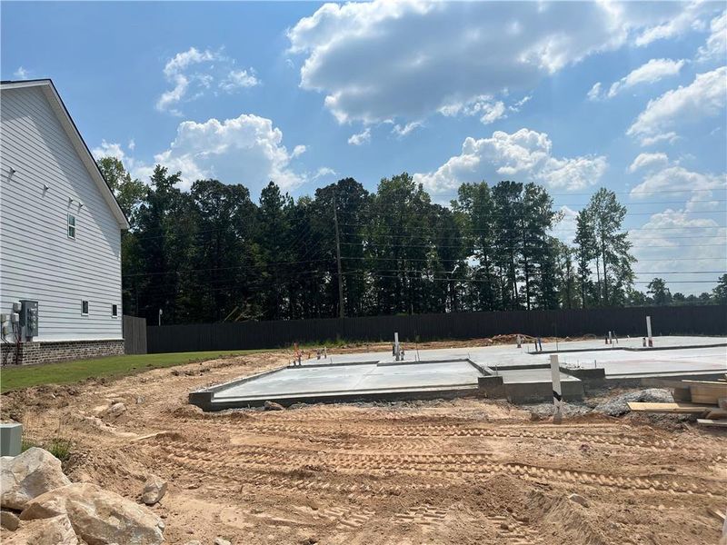 Site preparation for new homesites in Sandtown Falls, Atlanta (Image 17). Site preparation for new homesites in Sandtown Falls, Atlanta (Image 17).