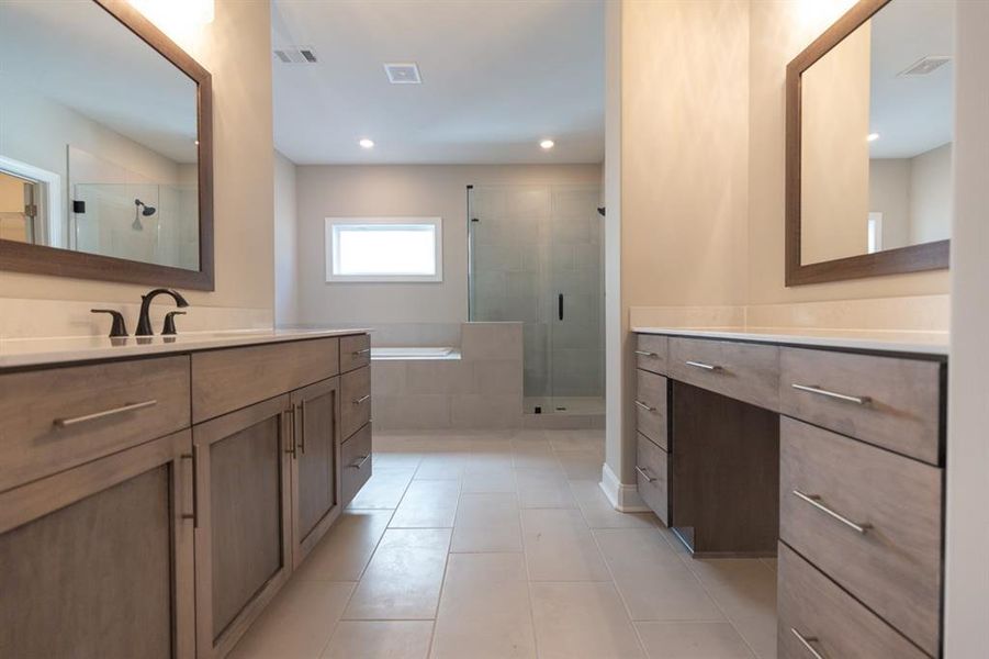 Furnished interior view inside a new home in Waterhaven, Cumming (Image 17).