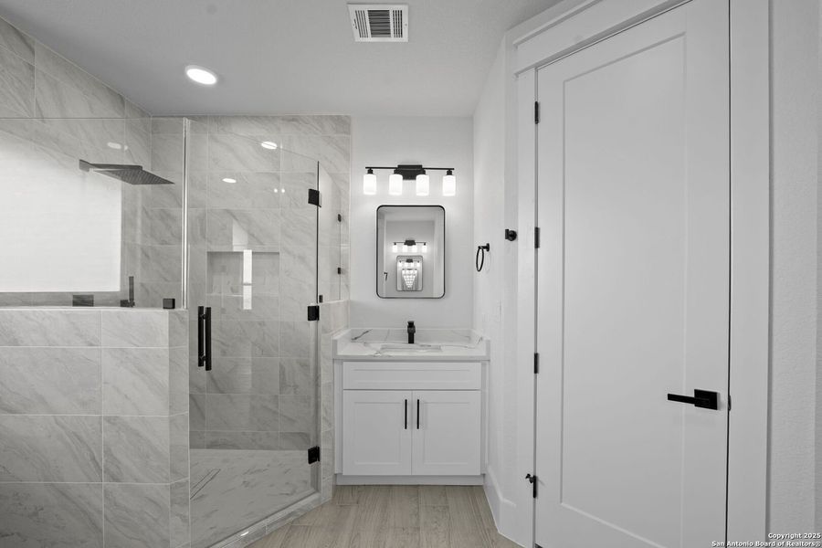 Furnished interior view inside a new home in , Floresville (Image 18). Furnished interior view inside a new home in , Floresville (Image 18).